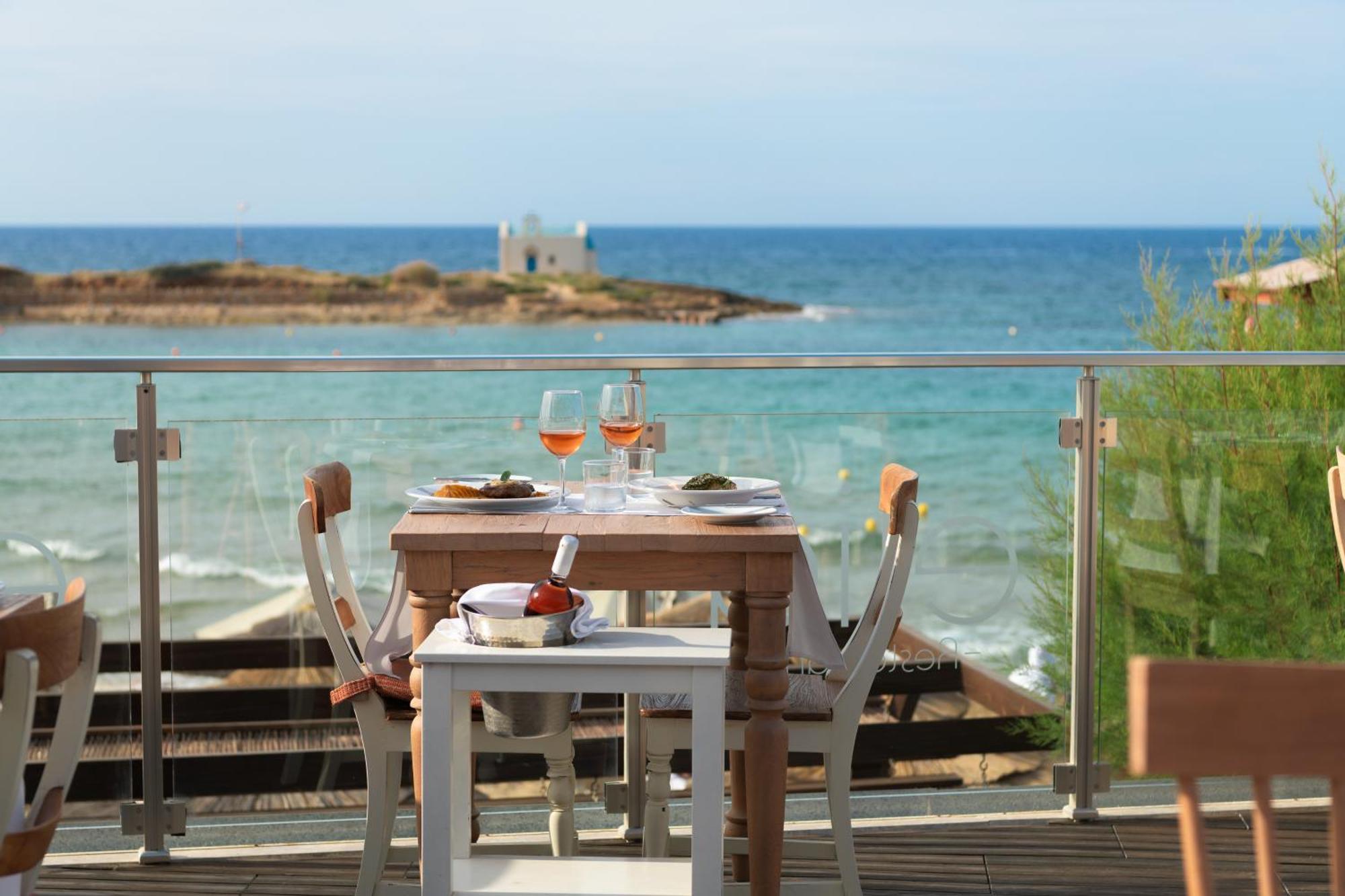 High Beach White - Adults Only Malia  Exterior photo